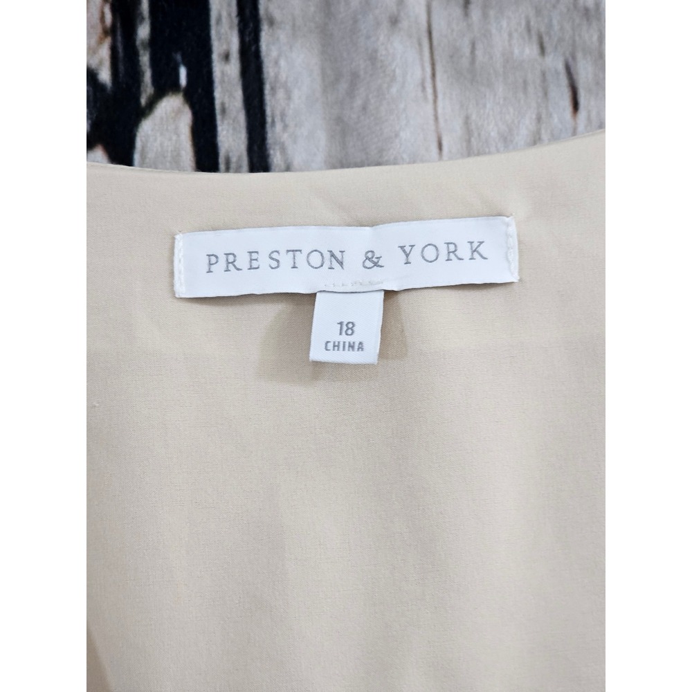 Preston & York Blouse Women 18 Beige Solid Linen Blend Split Neck Cap Sleeve GUC - Picture 2 of 4